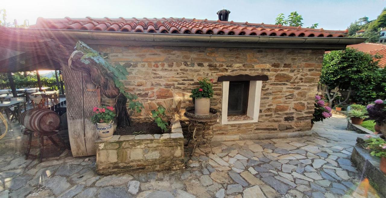 Guesthouse Parthenon Bagian luar foto
