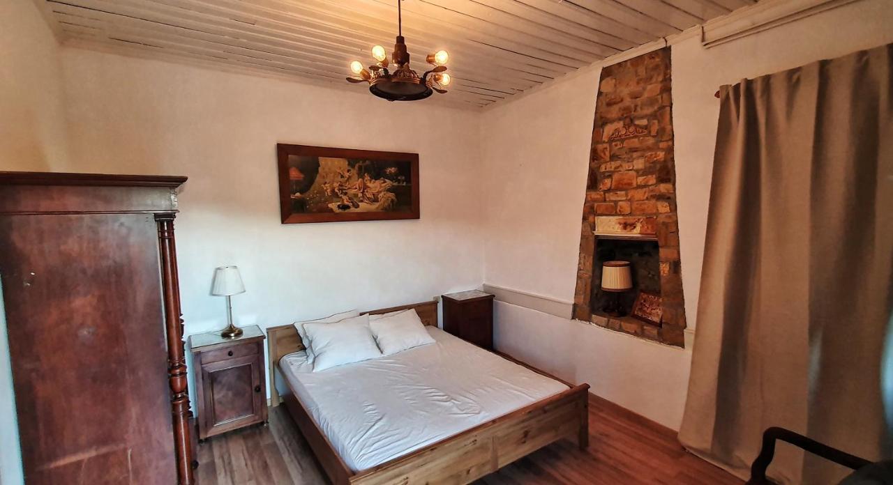 Guesthouse Parthenon Bagian luar foto