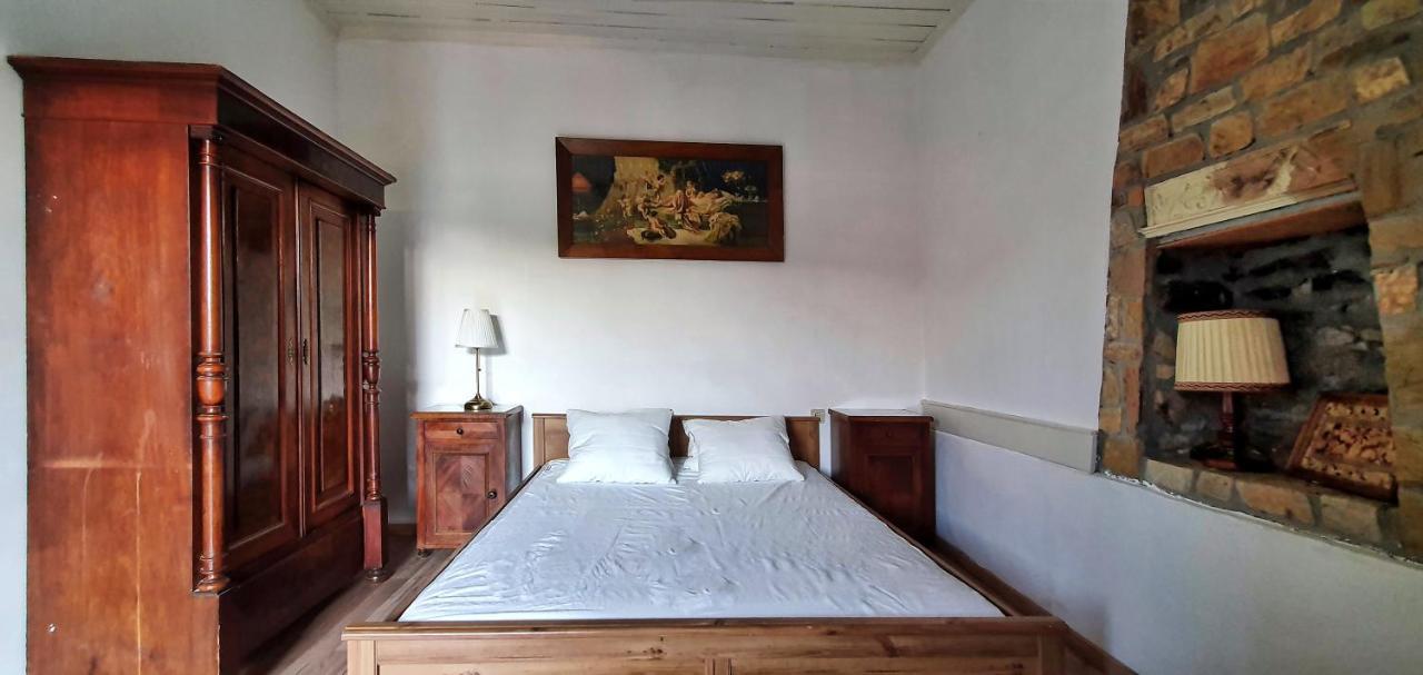 Guesthouse Parthenon Bagian luar foto