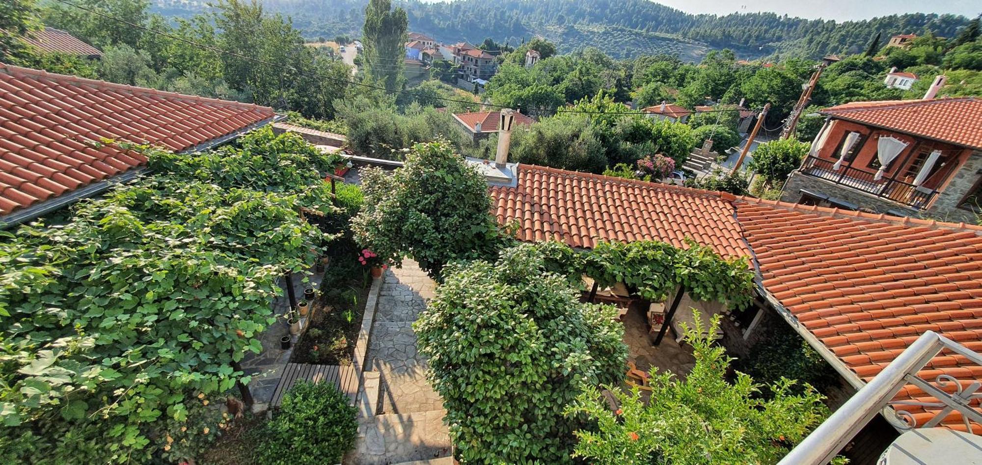 Guesthouse Parthenon Bagian luar foto
