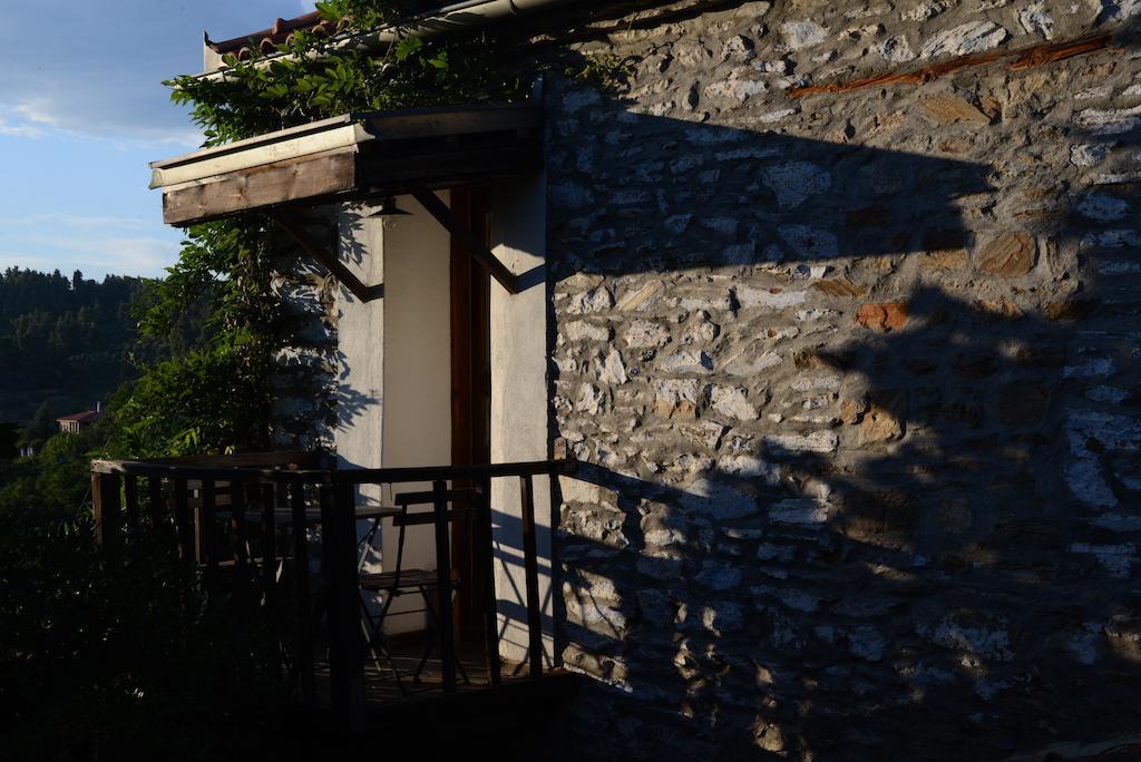 Guesthouse Parthenon Ruang foto
