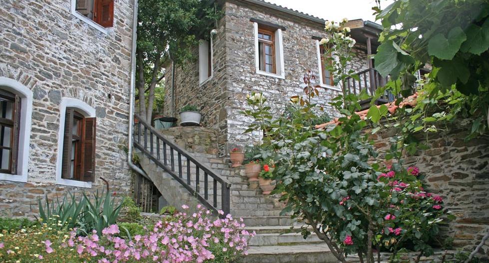 Guesthouse Parthenon Bagian luar foto